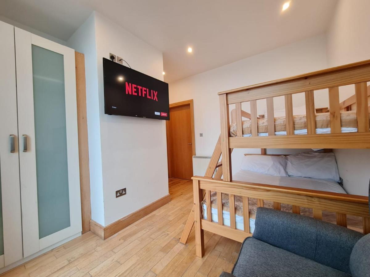 Carlingford Marina Apartments מראה חיצוני תמונה