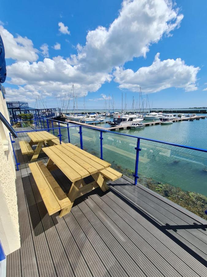 Carlingford Marina Apartments מראה חיצוני תמונה